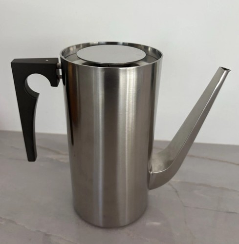 Newer arne jacobsen stelton - newer,