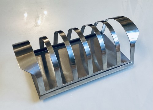 Arne jacobsen designed - jacobsen,